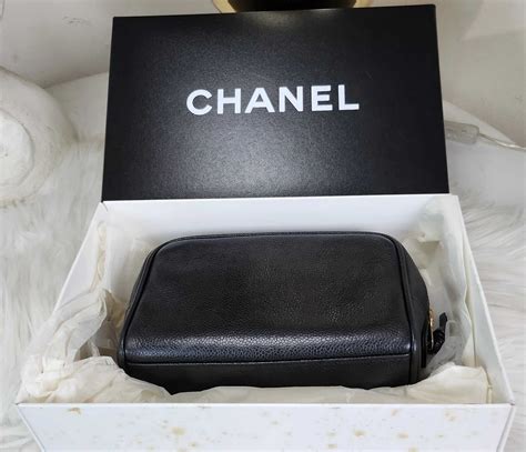 chanel makeup pouch 2023